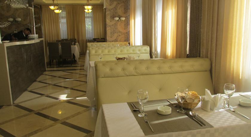 Golden Palace Hotel Almaty Eksteriør billede